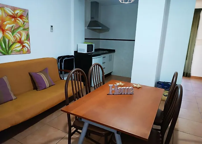 Corrala De San Anton. Sencillo Apartamento En Pleno Centro