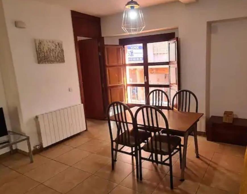 Appartement Corrala De San Anton. Sencillo En Pleno Centro