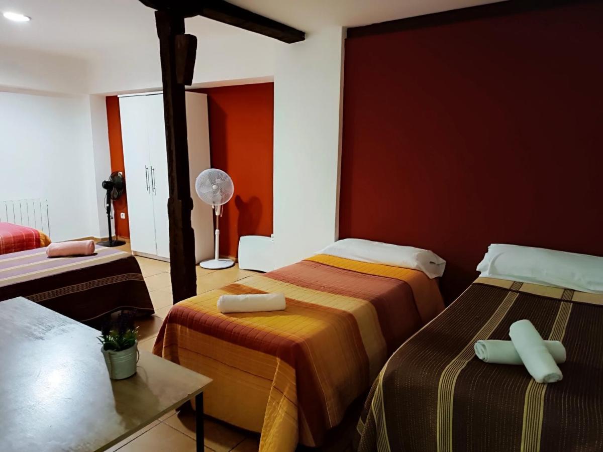 Apartament Corrala De San Anton. Sencillo En Pleno Centro *